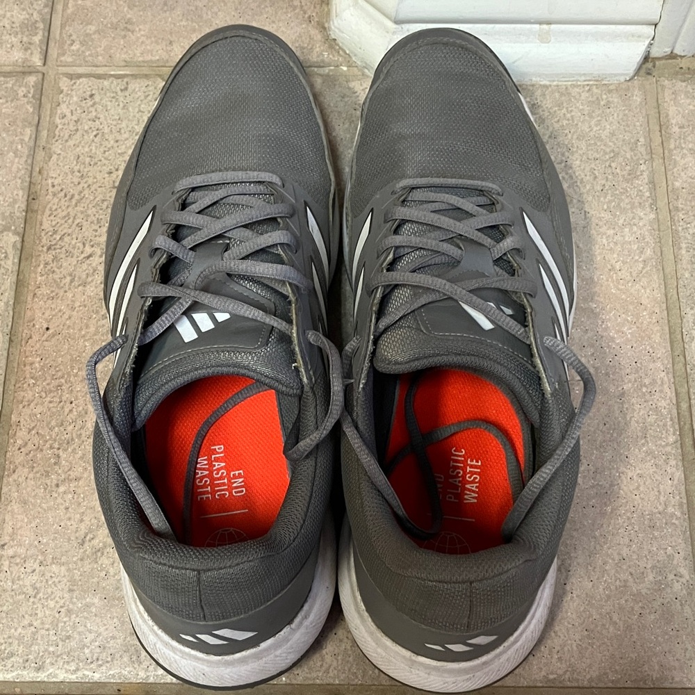 Adidas Men's Gray and White Athletic Golf Shoes size 12 - Picture 3 of 7